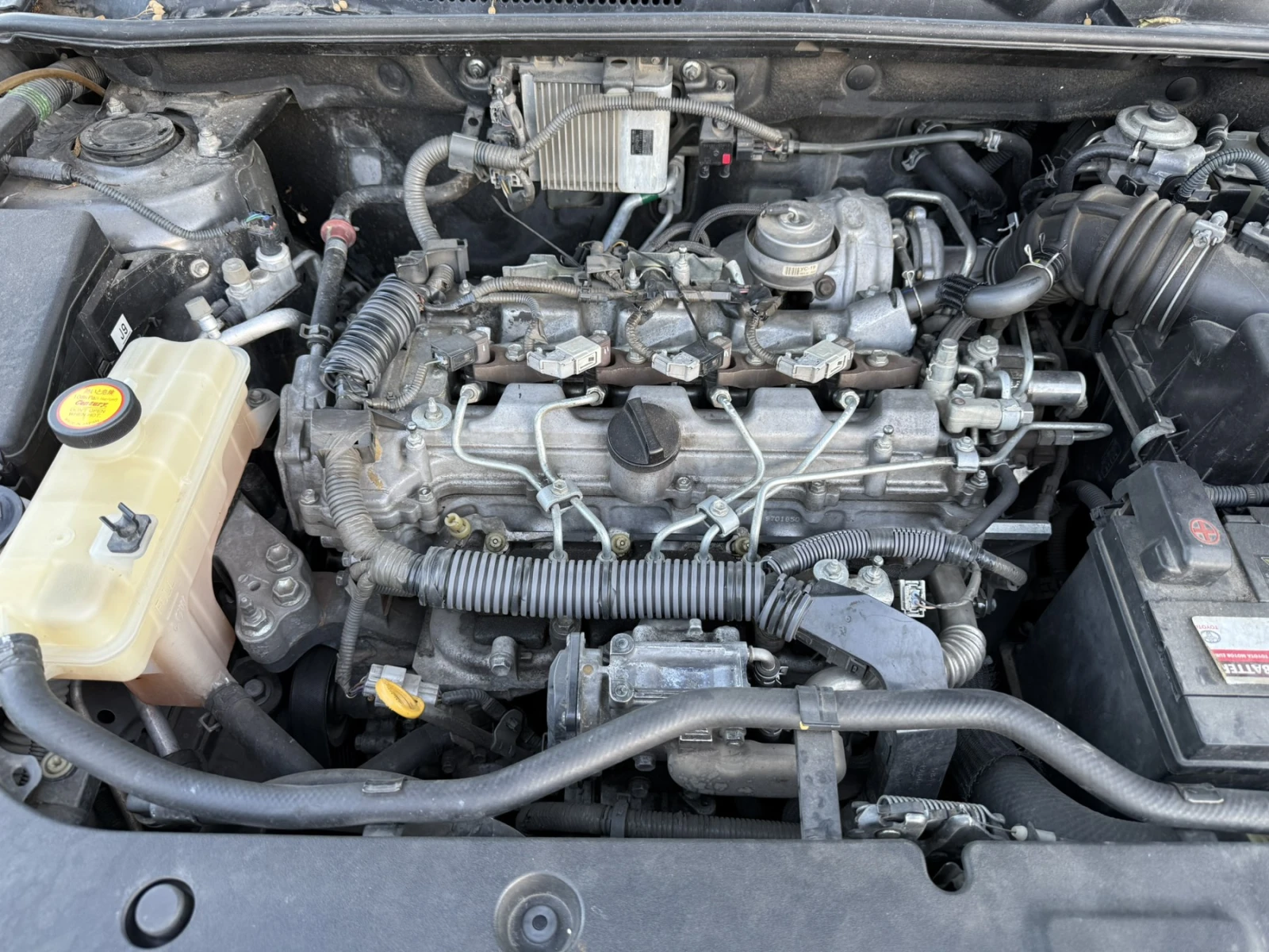 Toyota Rav4 2.2 D4D 4X4 FACE, снимка 13 - Автомобили и джипове - 56425257