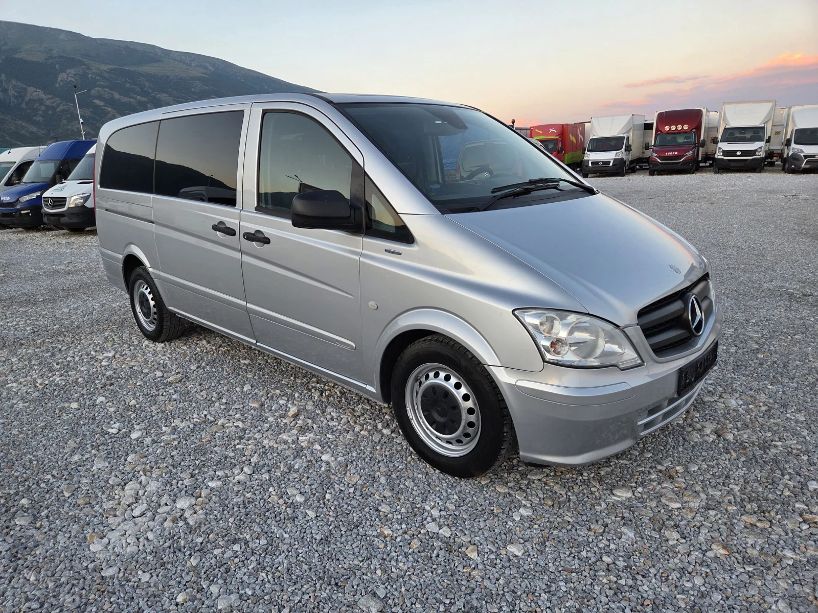 Mercedes-Benz Vito 116 CDI, Пътнически, Климатик, 9 местен, Две стран - изображение 7