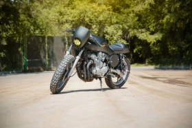     Yamaha XJ