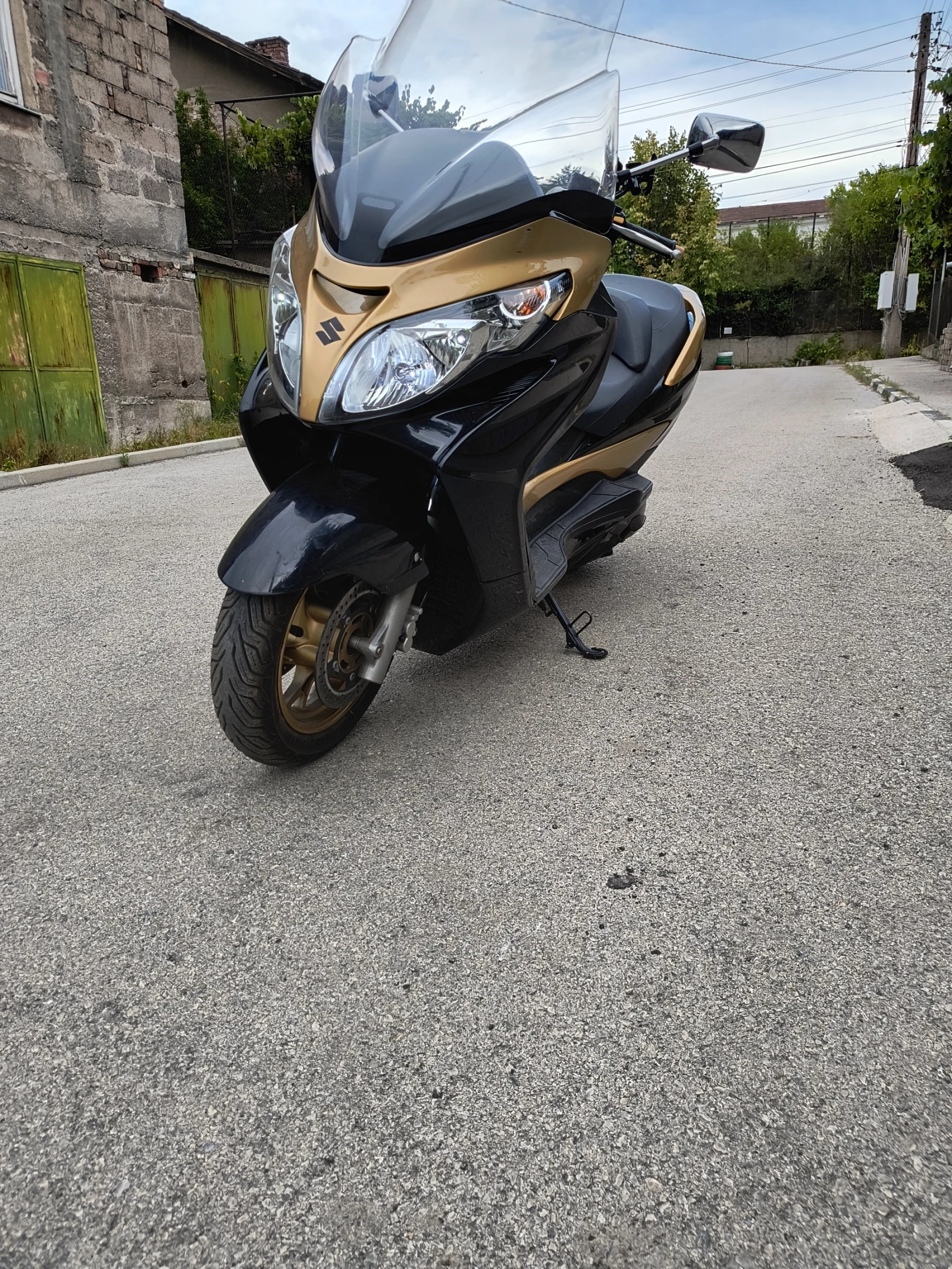 Suzuki Burgman AN400 - изображение 2