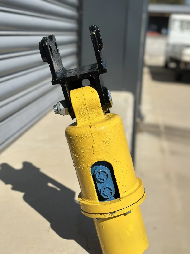 Допълнително оборудване Друг вид ХИДРАВЛИЧЕНИ СВРЕДЕЛИ ЗА МИНИ БАГЕР ОТ 1.2Тдо4.5Т , снимка 4 - Индустриална техника - 52425289