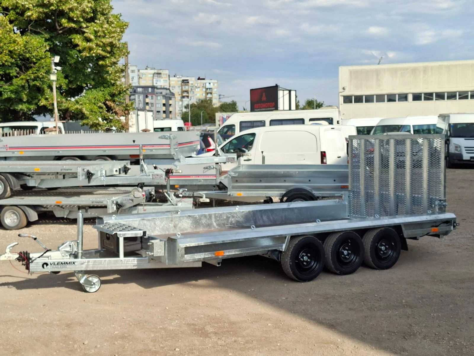 За автомобил Vlemmix MT 400/3 3500KG 3X1350KG, снимка 6 - Ремаркета - 56112379