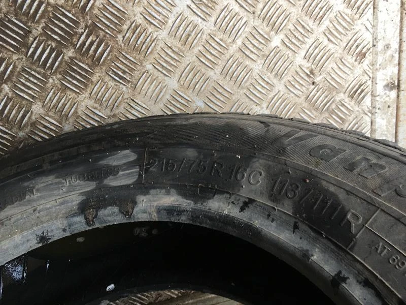 Гуми Летни 215/75R16, снимка 1 - Гуми и джанти - 47433755