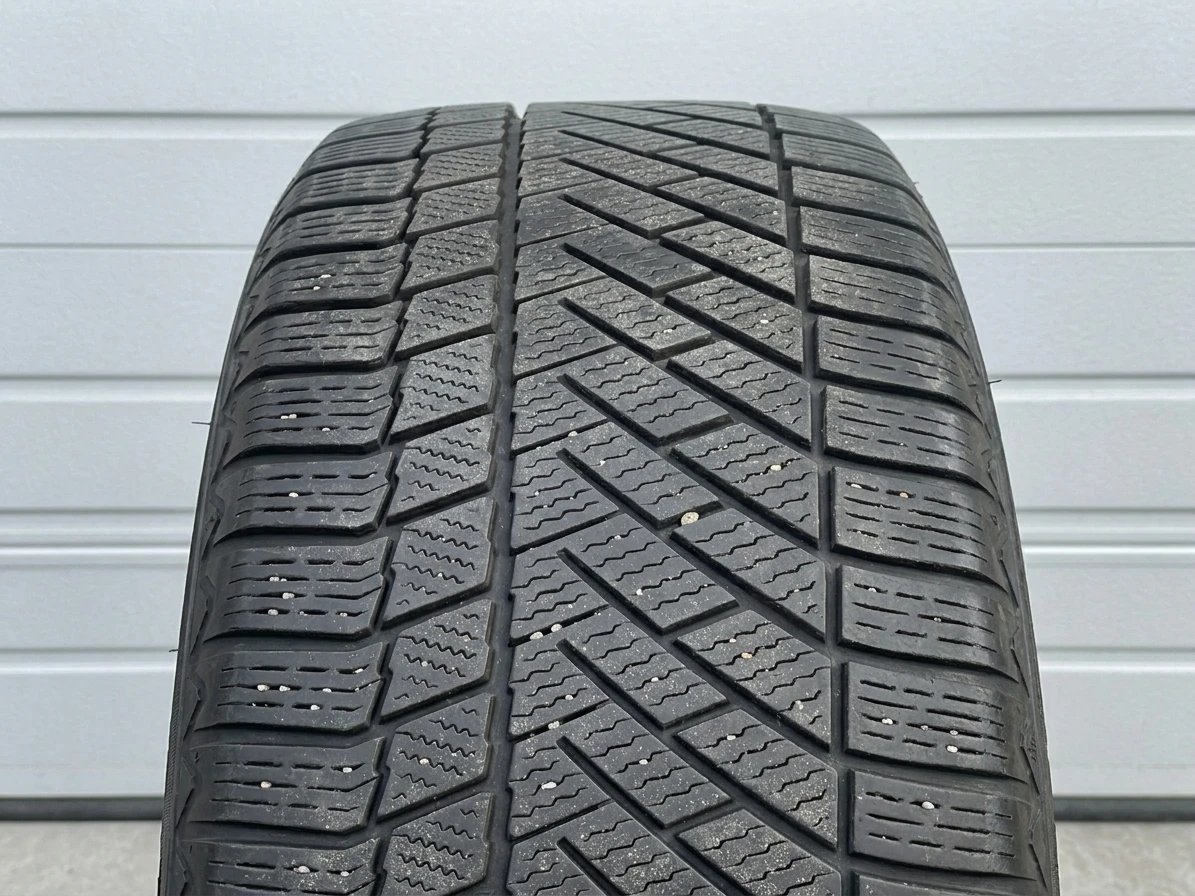 Гуми с джанти Continental 255/55R18, снимка 3 - Гуми и джанти - 56067452