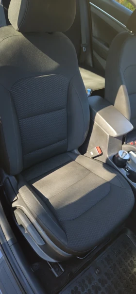 Hyundai Elantra, снимка 11