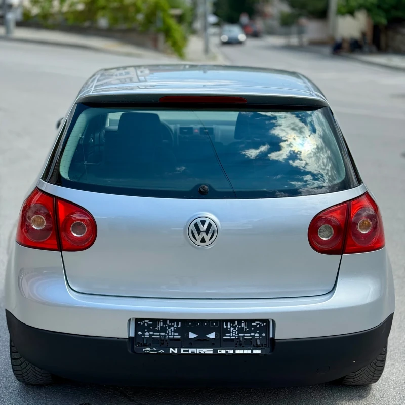 VW Golf 1.9 TDI * ТОП Състояние* * Гарантирани км* , снимка 4 - Автомобили и джипове - 51226877