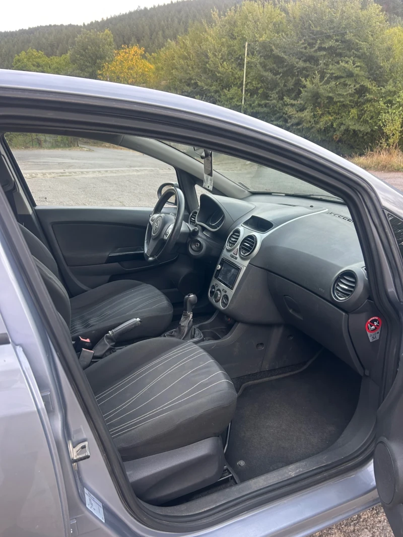 Opel Corsa 1.3cdti, снимка 8 - Автомобили и джипове - 51596394