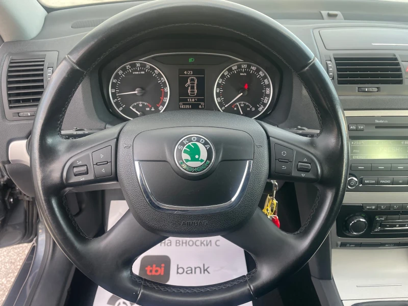 Skoda Octavia 2.0 TDi TOP, снимка 8 - Автомобили и джипове - 52386181