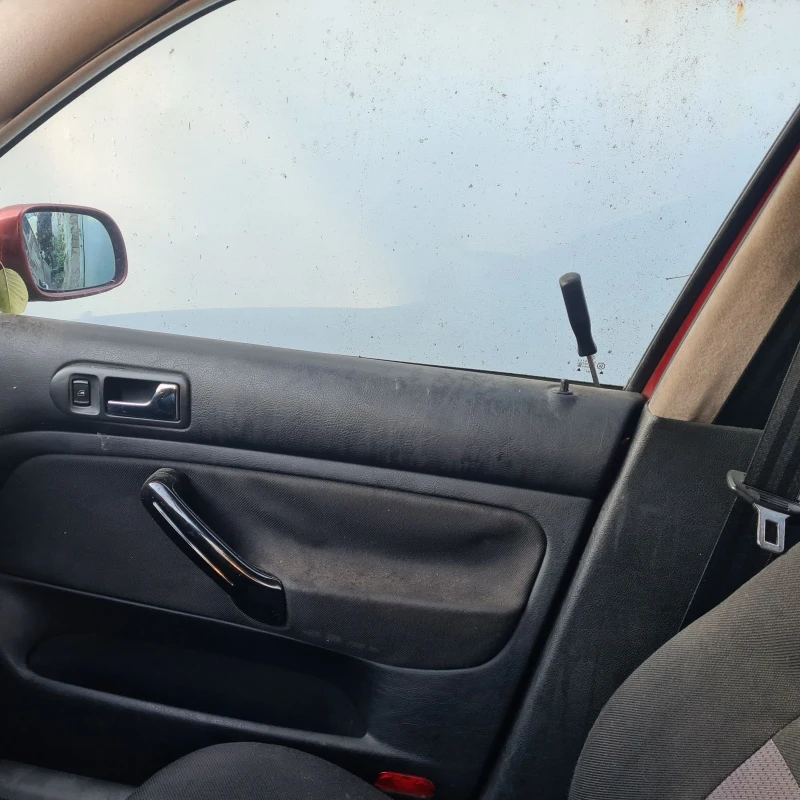 VW Golf 4, снимка 13 - Автомобили и джипове - 52909375