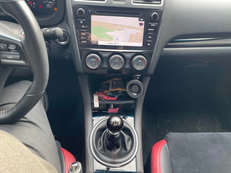 Subaru WRX * CARFAX * БЕЗ ПЪРВОНАЧАЛНА ВНОСКА, снимка 8 - Автомобили и джипове - 53202365