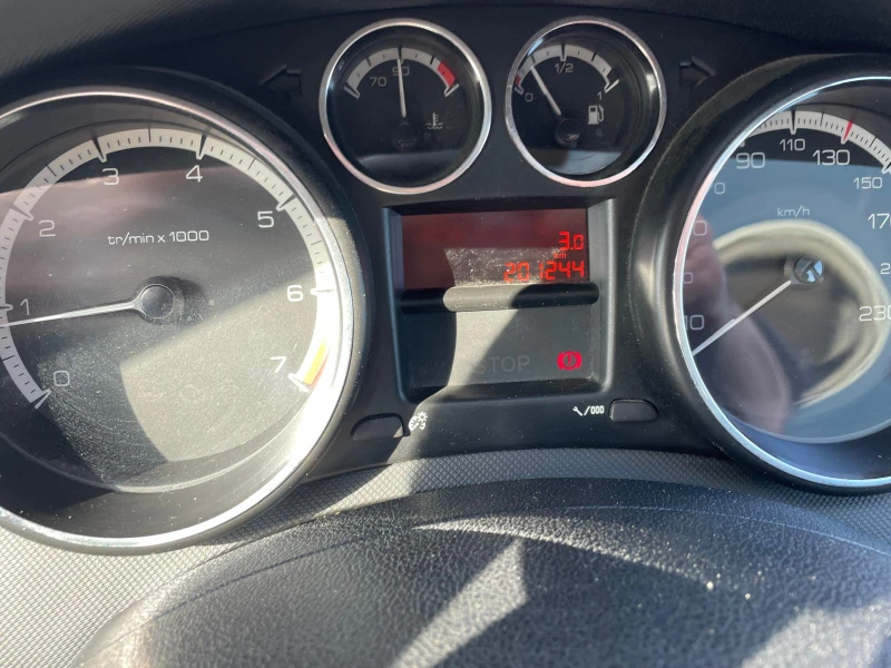 Peugeot 308 SW, снимка 11 - Автомобили и джипове - 53262904