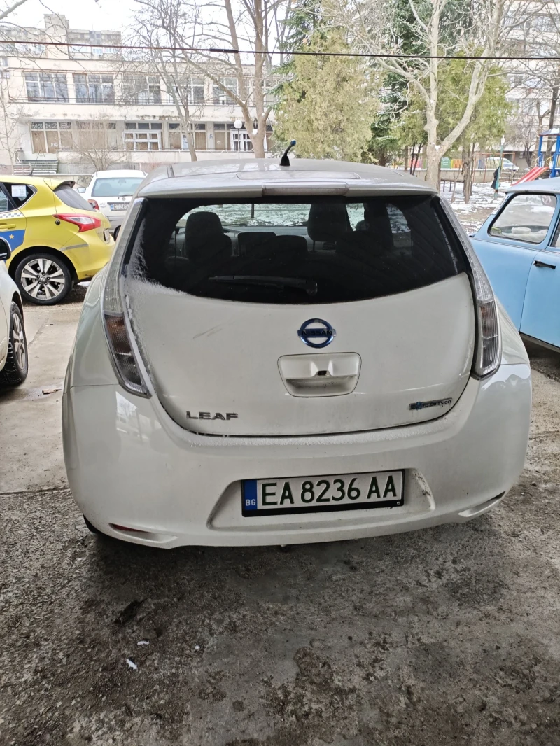 Nissan Leaf , снимка 2 - Автомобили и джипове - 53334941