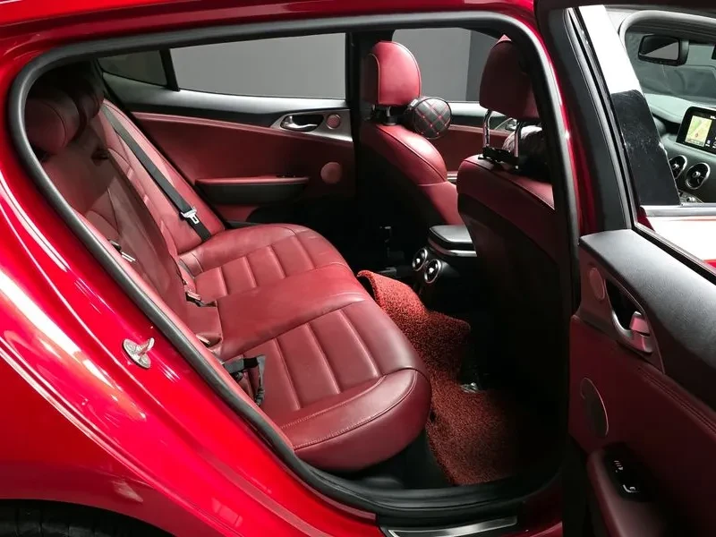 Kia Stinger 3.3 Turbo AWDGT | Mobile.bg � ����������� 12
