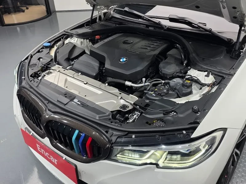 BMW 330 M PACK/360 КАМЕРИ/ПАНОРАМА/ПОДГРЕВ/DISTRONIC, снимка 5 - Автомобили и джипове - 56574625
