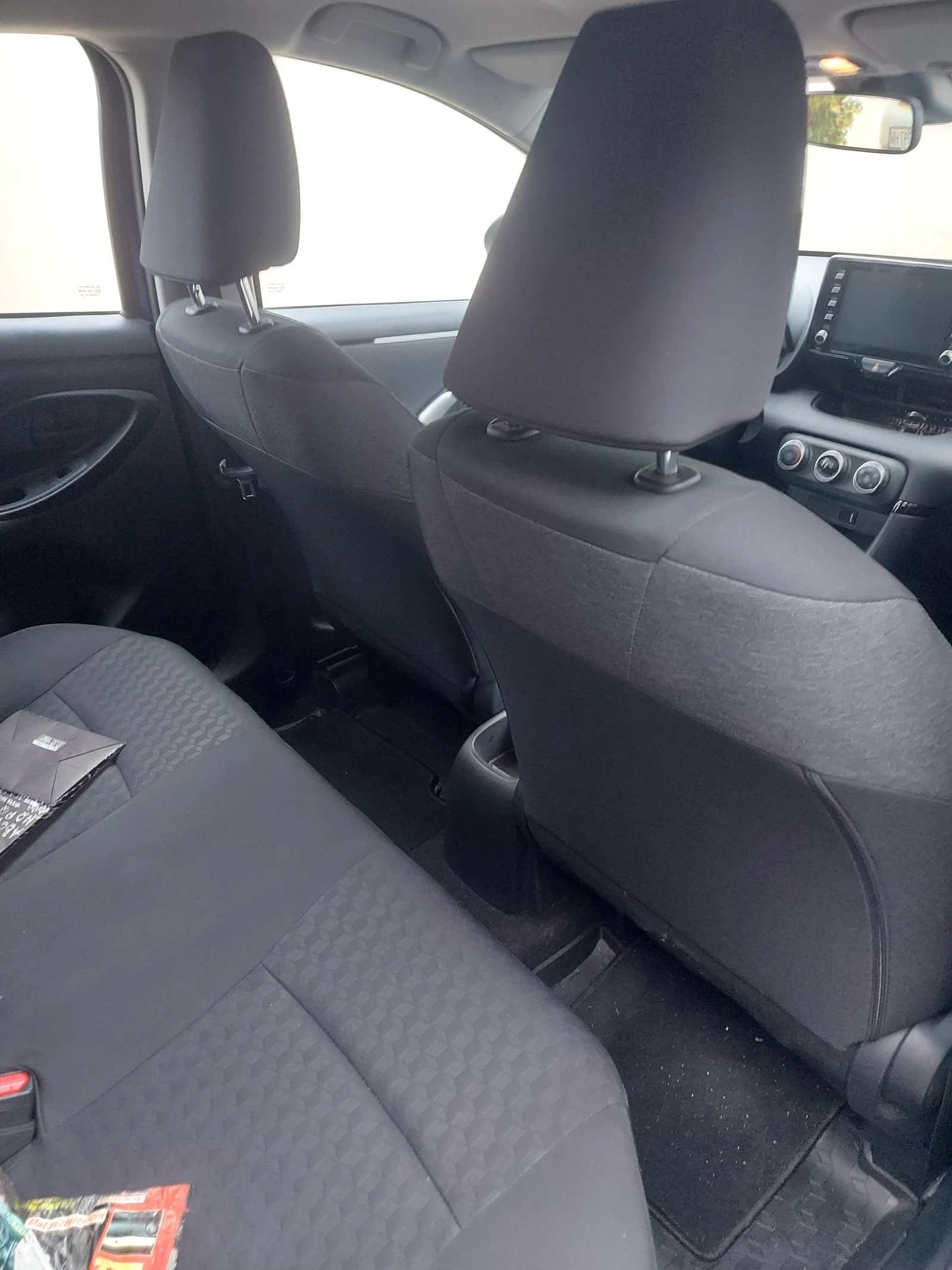 Toyota Yaris  - изображение 4