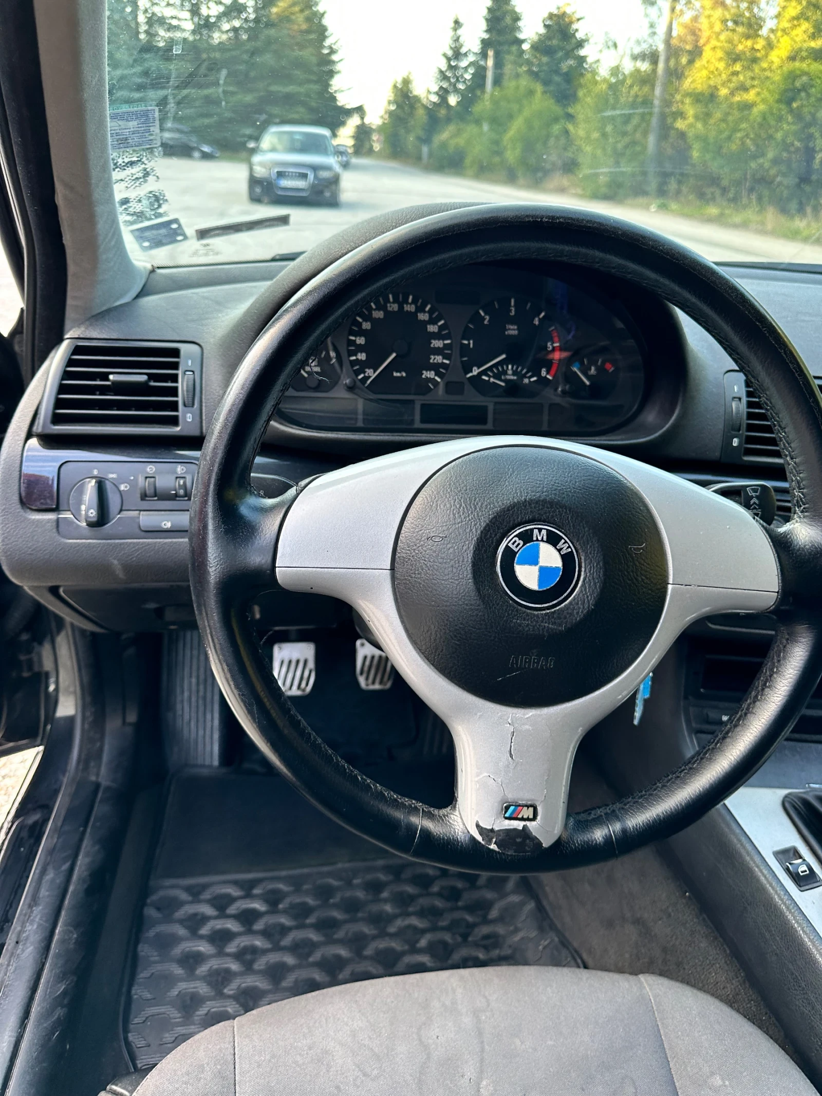 BMW 320  - изображение 2