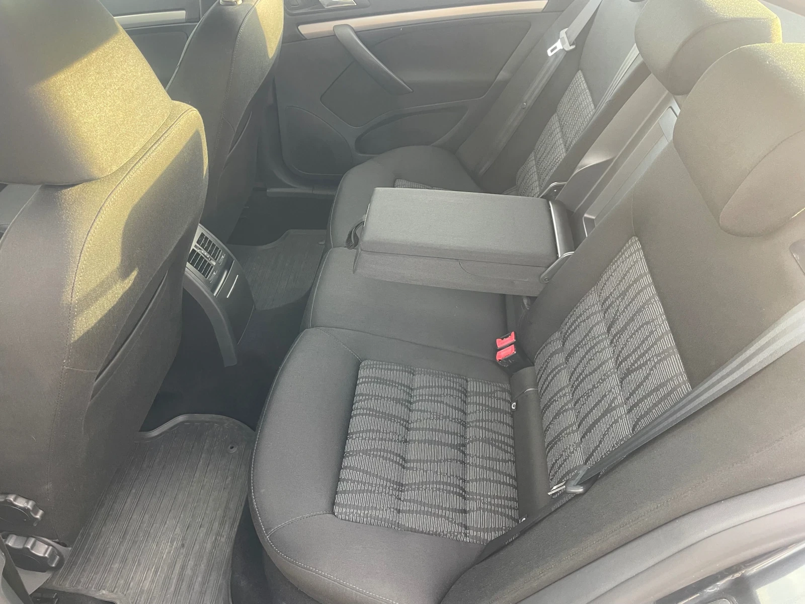 Skoda Octavia 2.0 TDi TOP | Mobile.bg   11