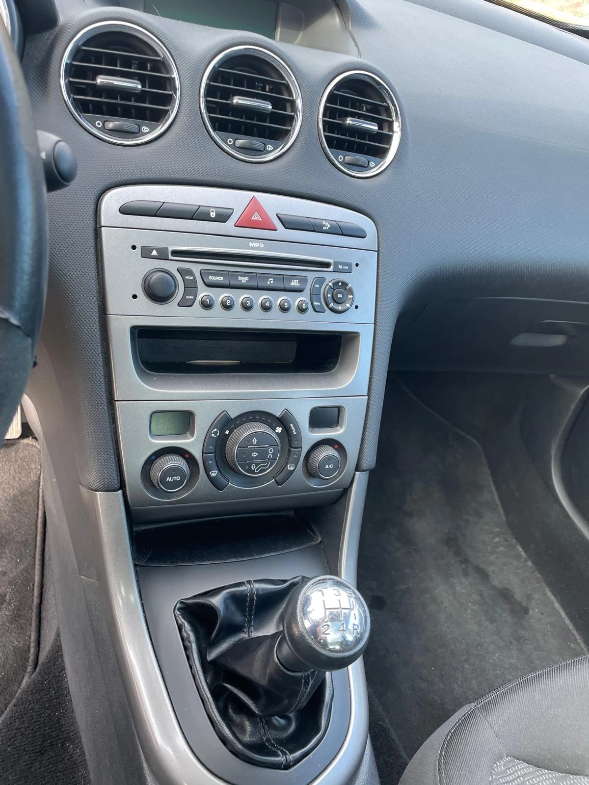 Peugeot 308 SW - изображение 6