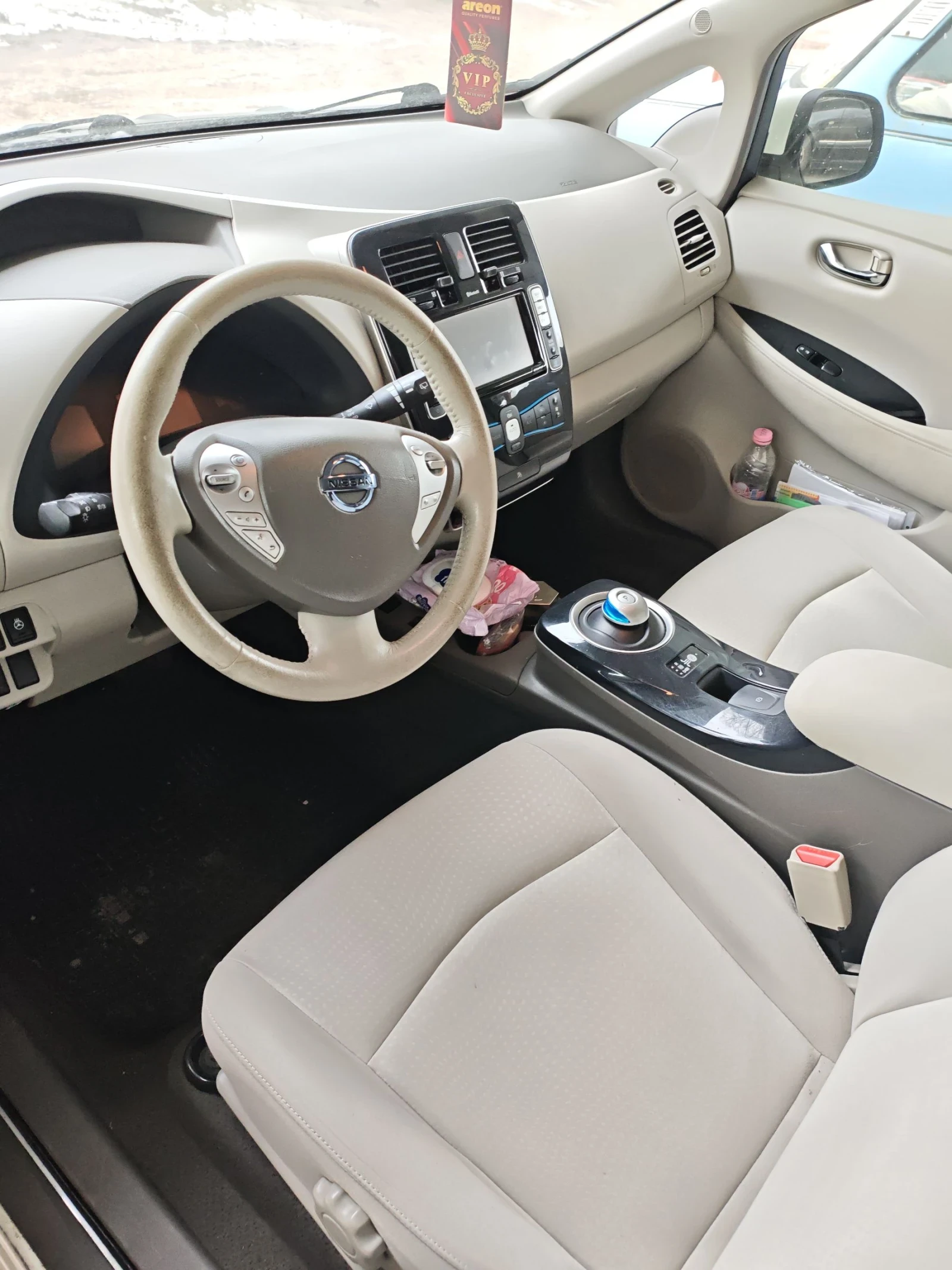 Nissan Leaf   - изображение 7