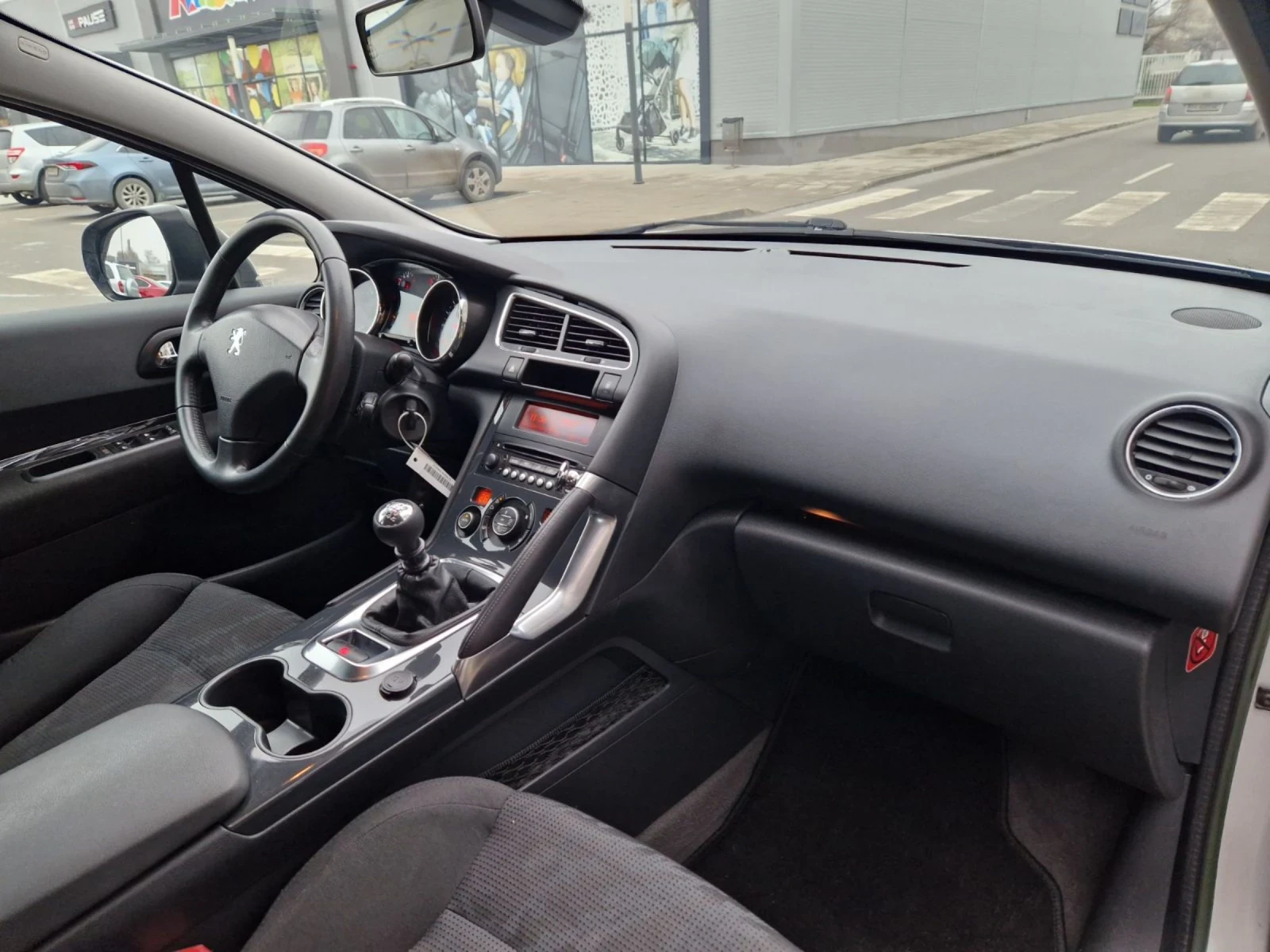 Peugeot 3008 2.0 HDI.150 к.с - изображение 8