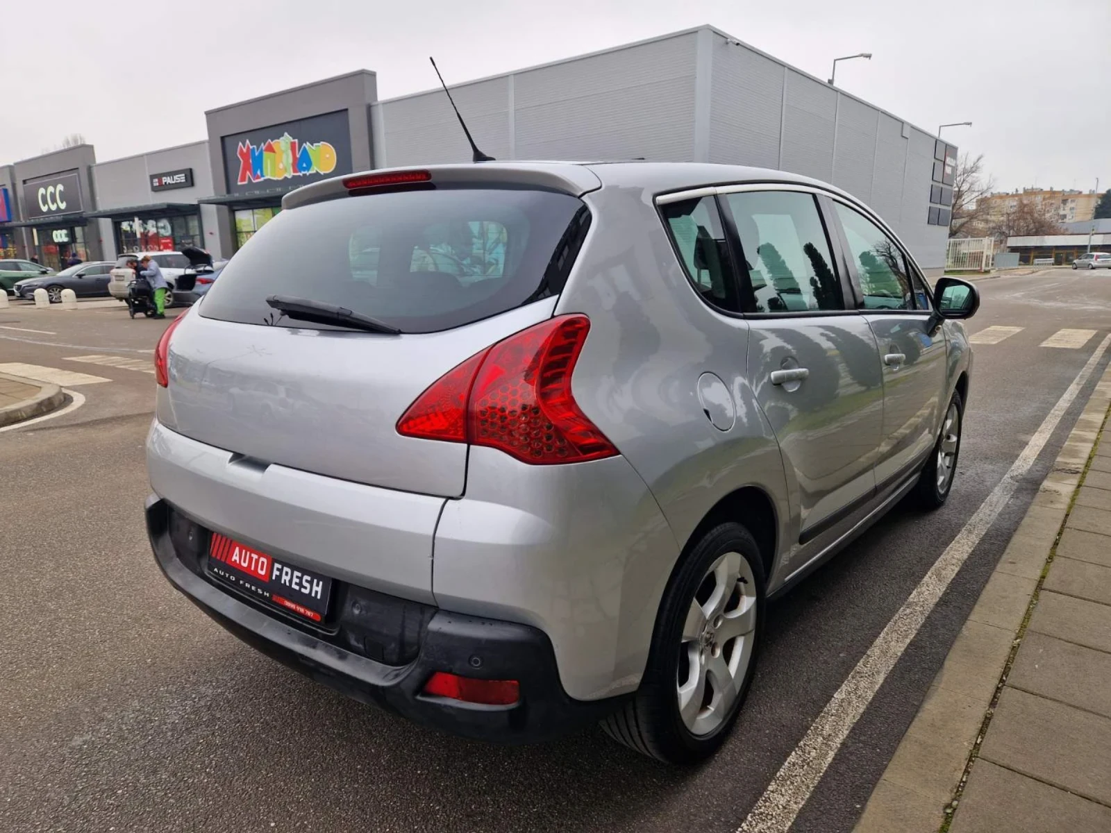 Peugeot 3008 2.0 HDI.150 к.с - изображение 3