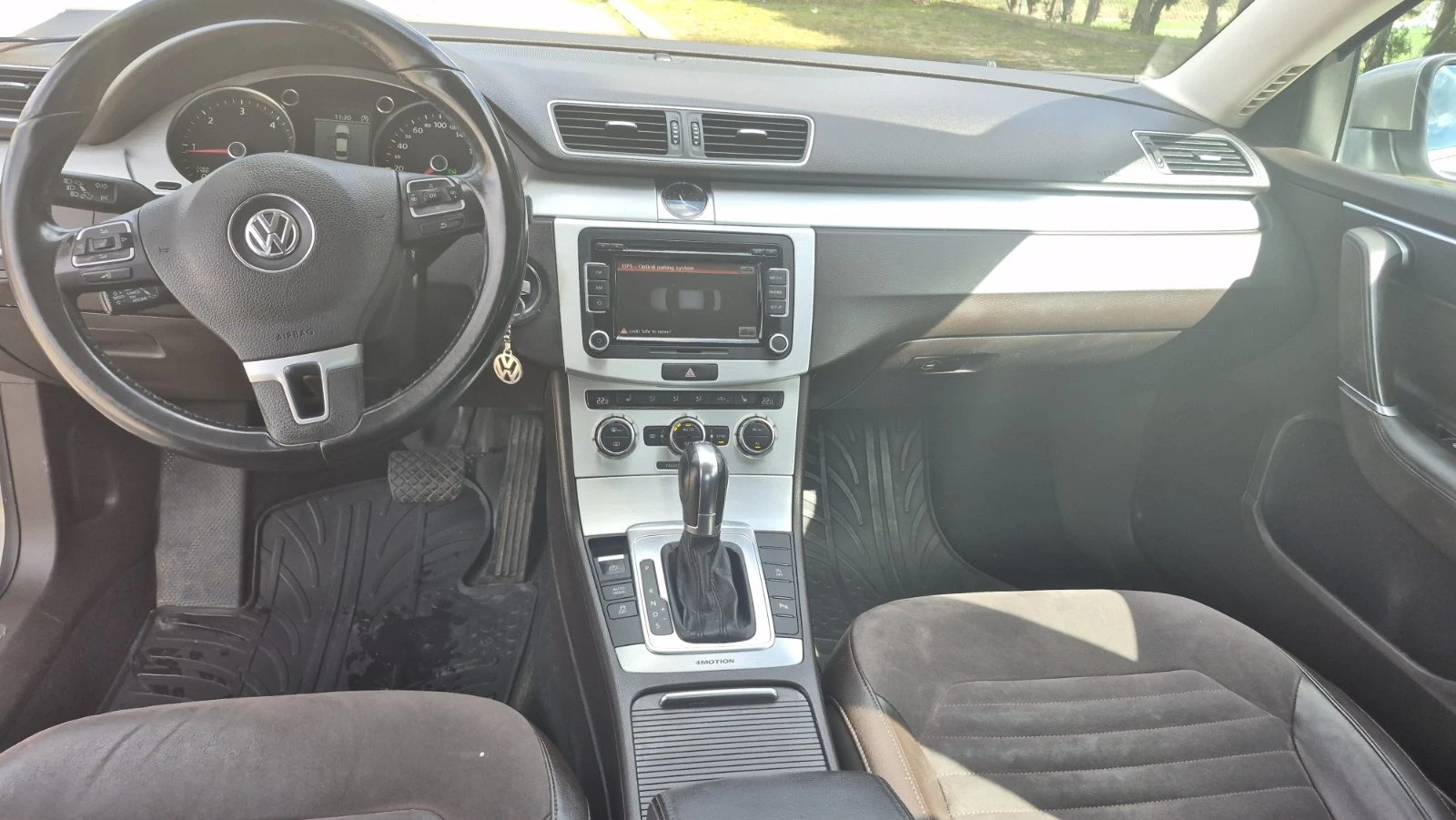 VW Passat 2.0 TDI   4MOTION, снимка 6 - Автомобили и джипове - 53747644