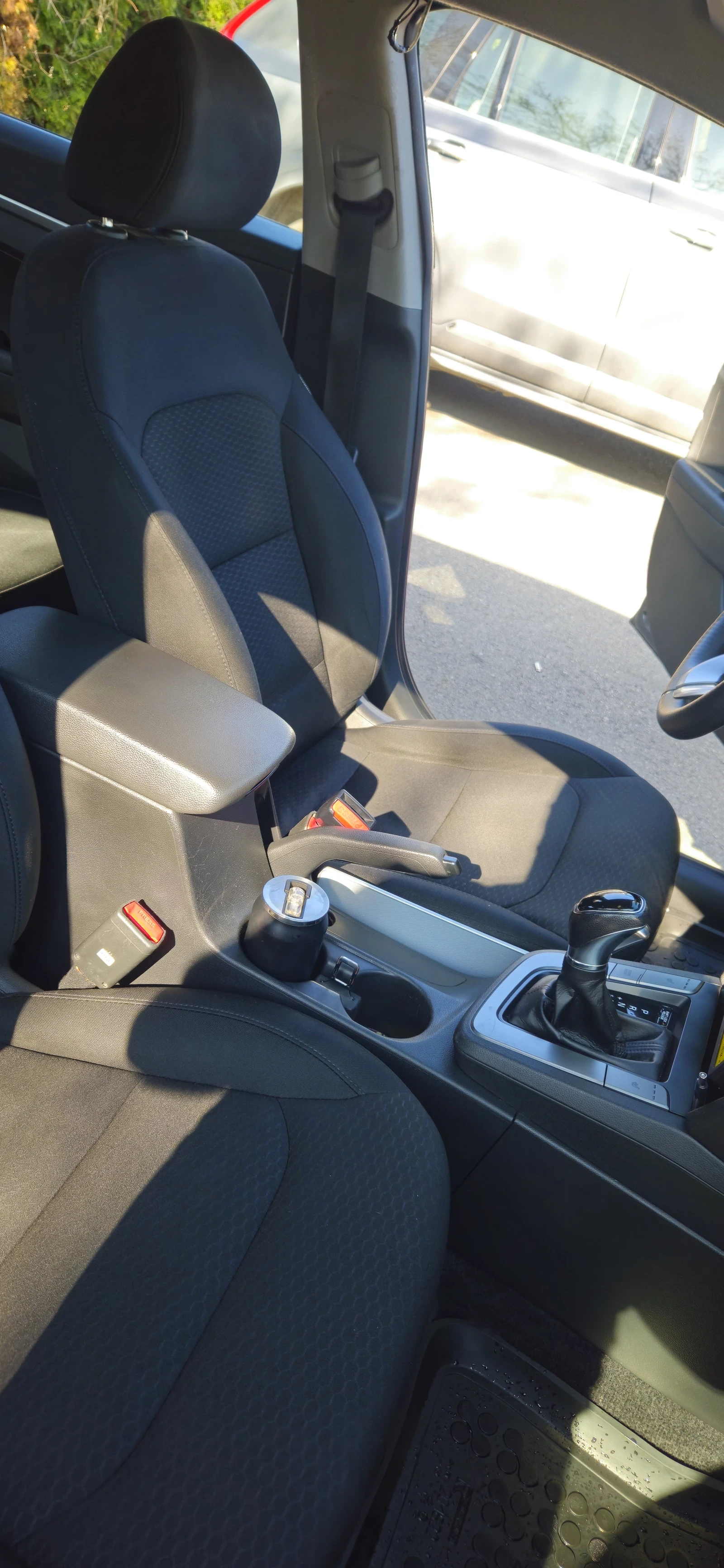 Hyundai Elantra, снимка 10 - Автомобили и джипове - 53825078