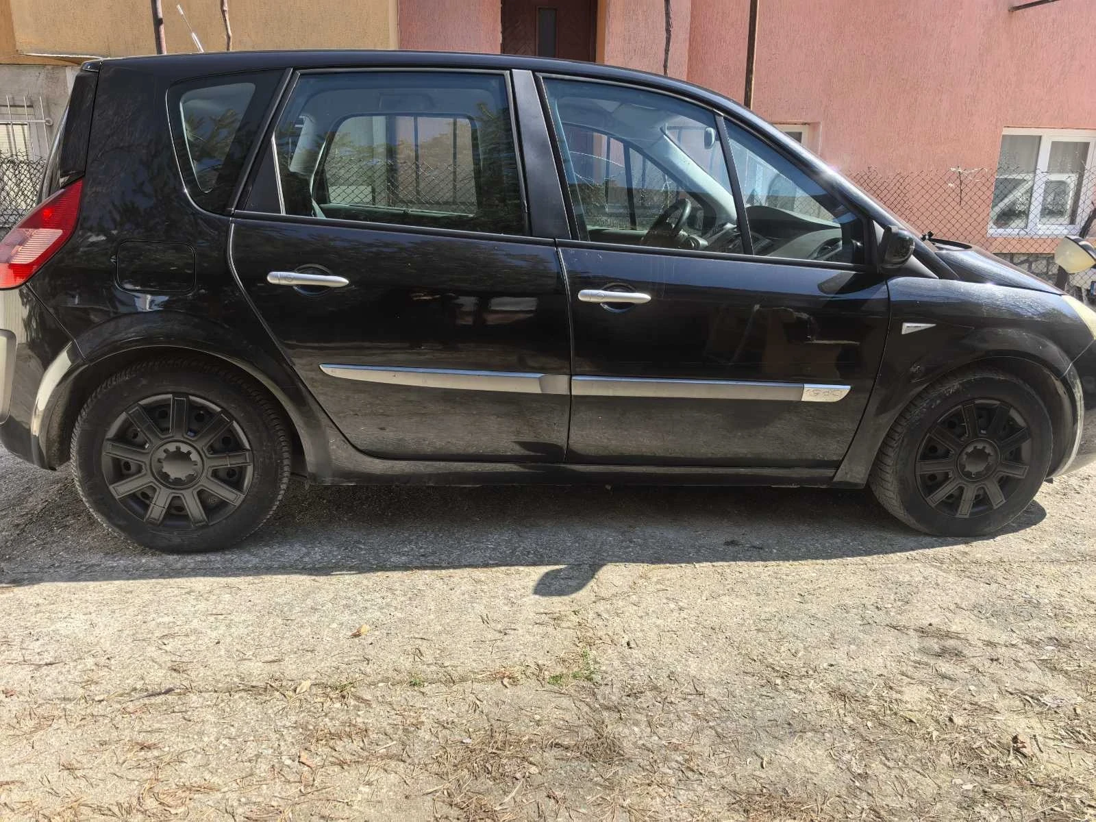 Renault Scenic 1.9 dci, снимка 3 - Автомобили и джипове - 53836021