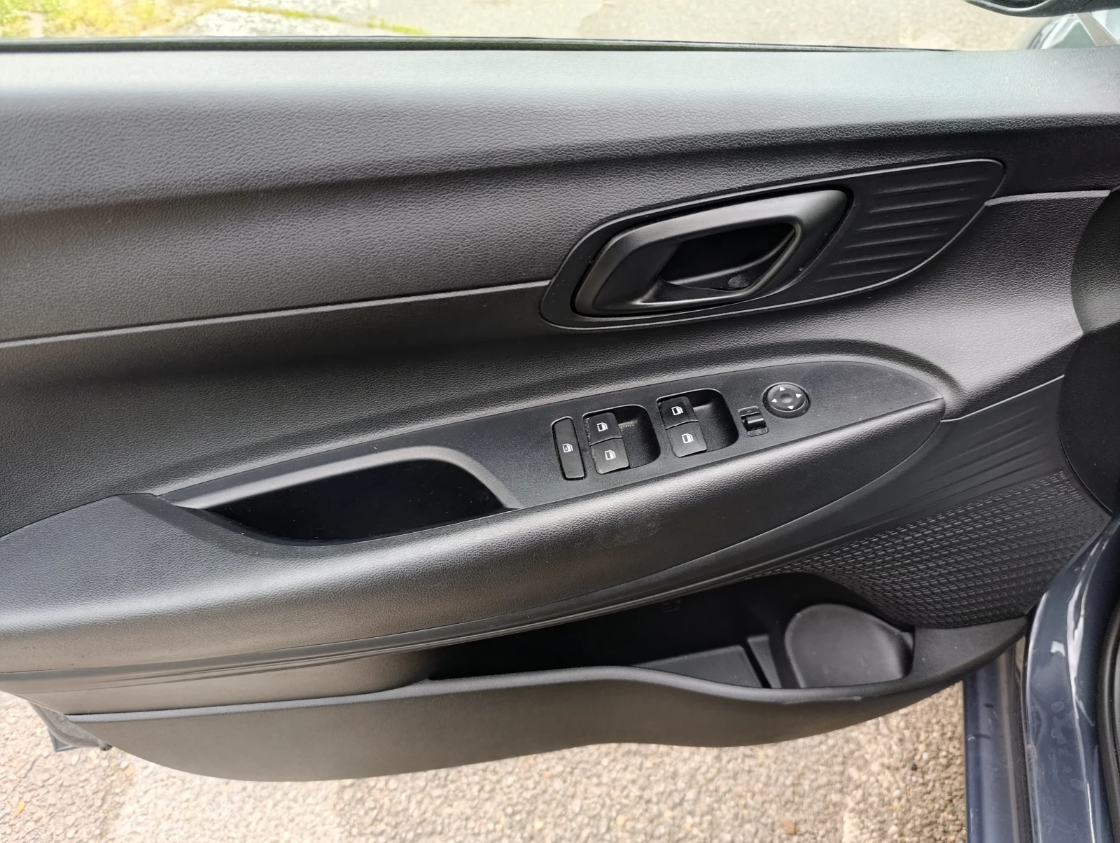 Hyundai I20 85hp ������� �� �� | Mobile.bg � ����������� 11
