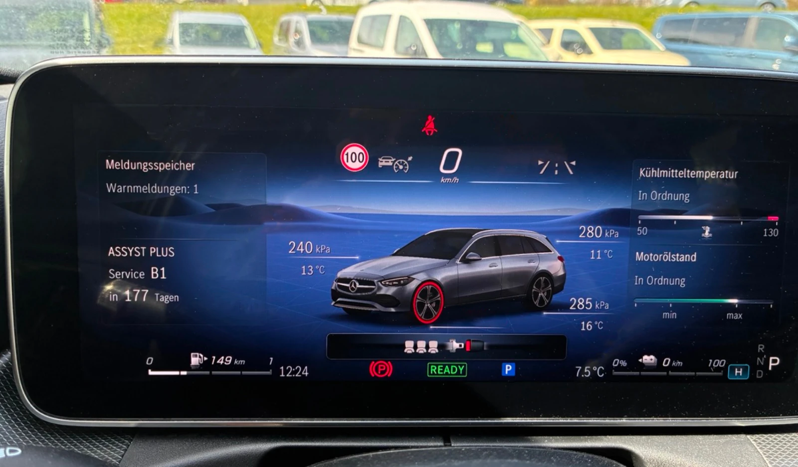 Mercedes-Benz C 300 e T Avantgarde, снимка 9 - Автомобили и джипове - 54280769