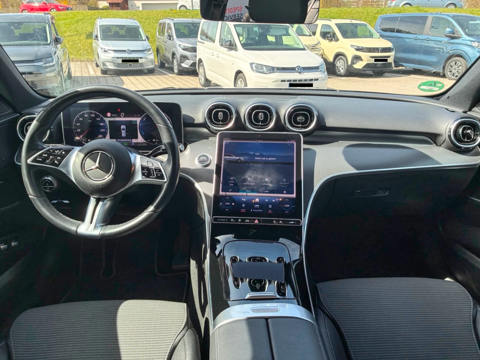 Mercedes-Benz C 300 e T Avantgarde, снимка 8 - Автомобили и джипове - 54280769