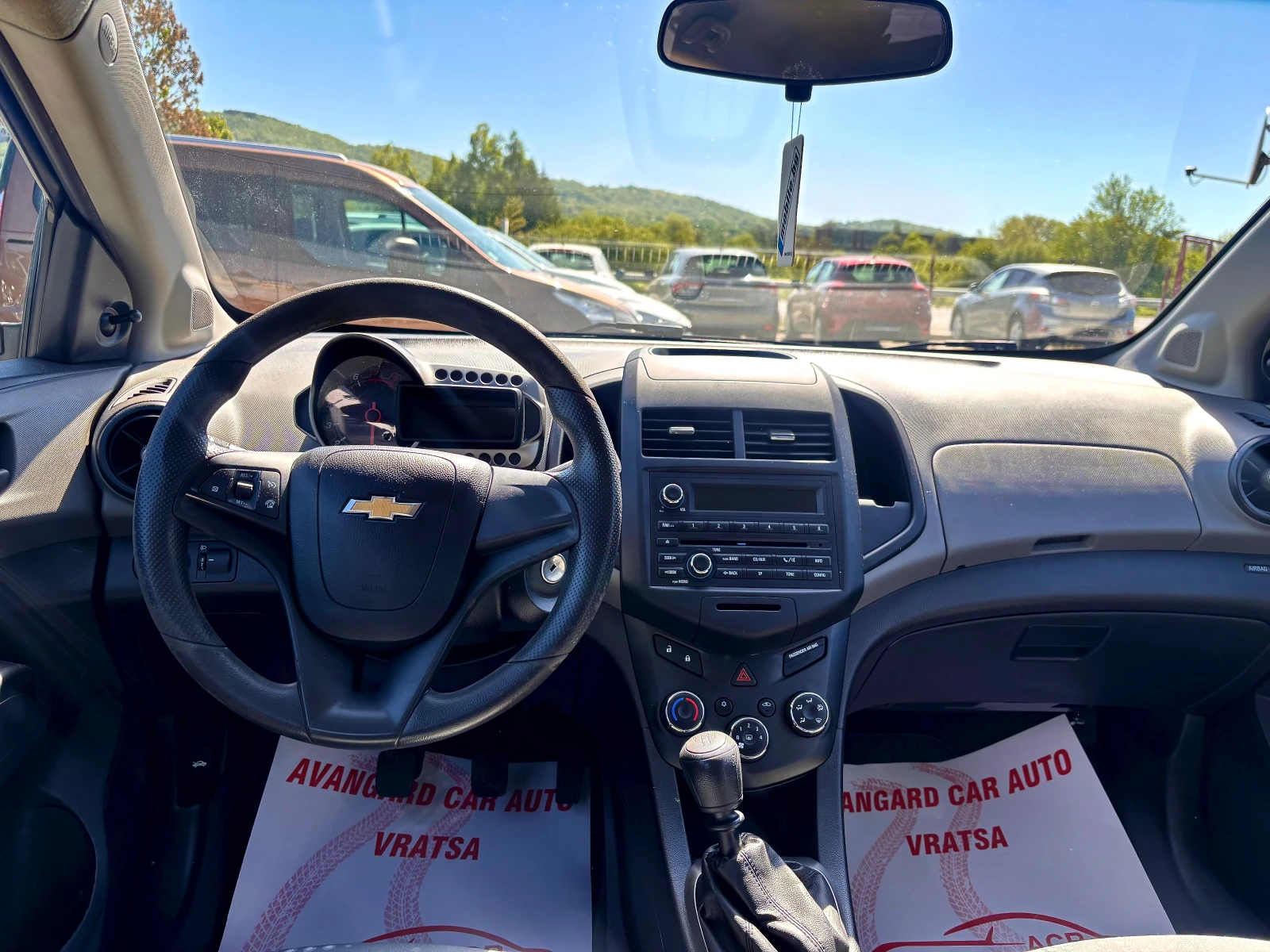 Chevrolet Aveo, снимка 10 - Автомобили и джипове - 54330942