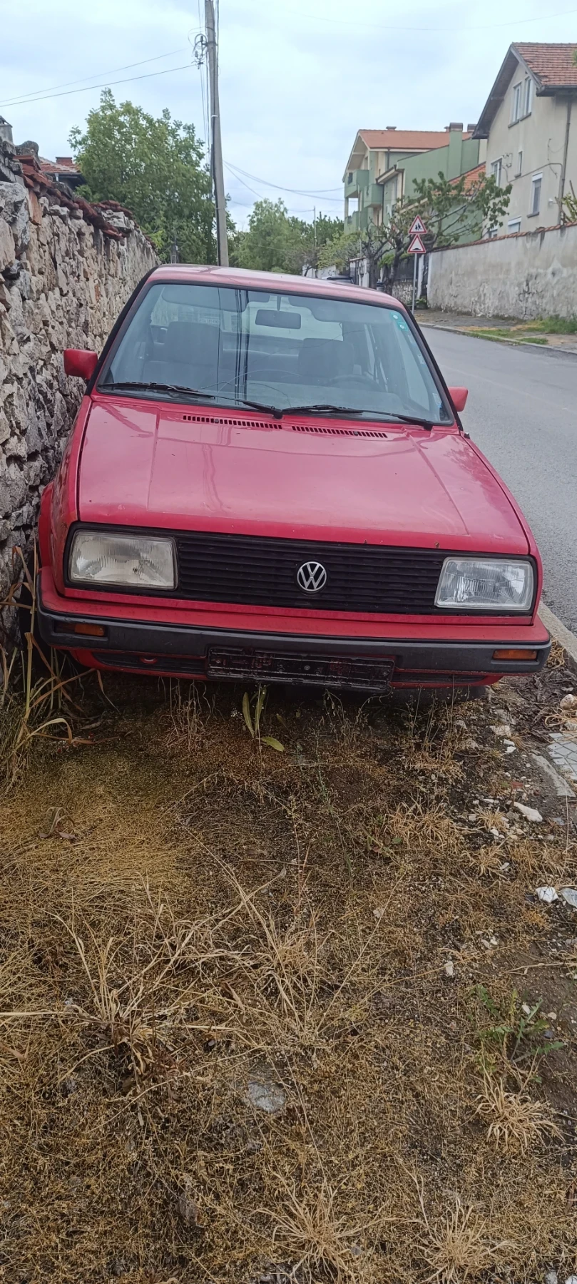VW Jetta 1.6, снимка 2 - Автомобили и джипове - 54379776