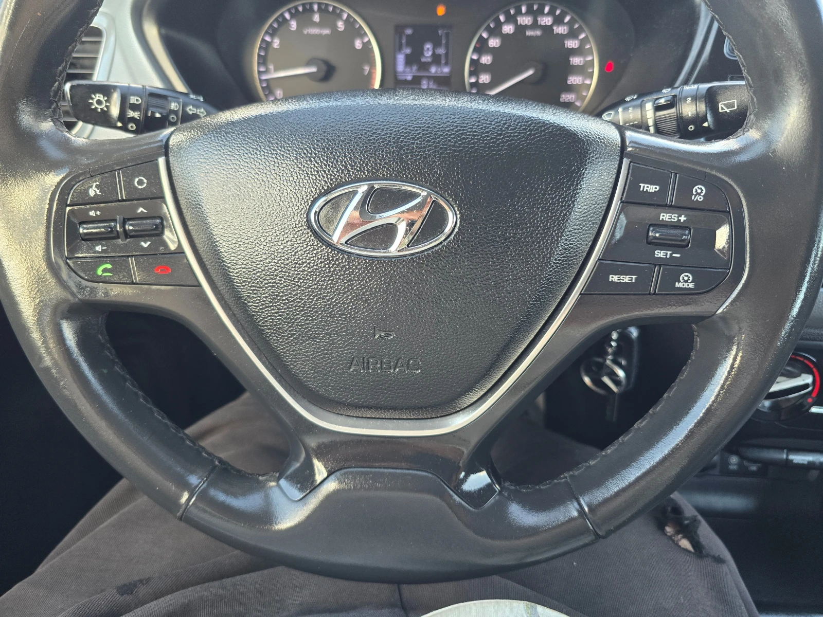 Hyundai I20 1.2i-85k.c-EURO-6 | Mobile.bg � ����������� 17