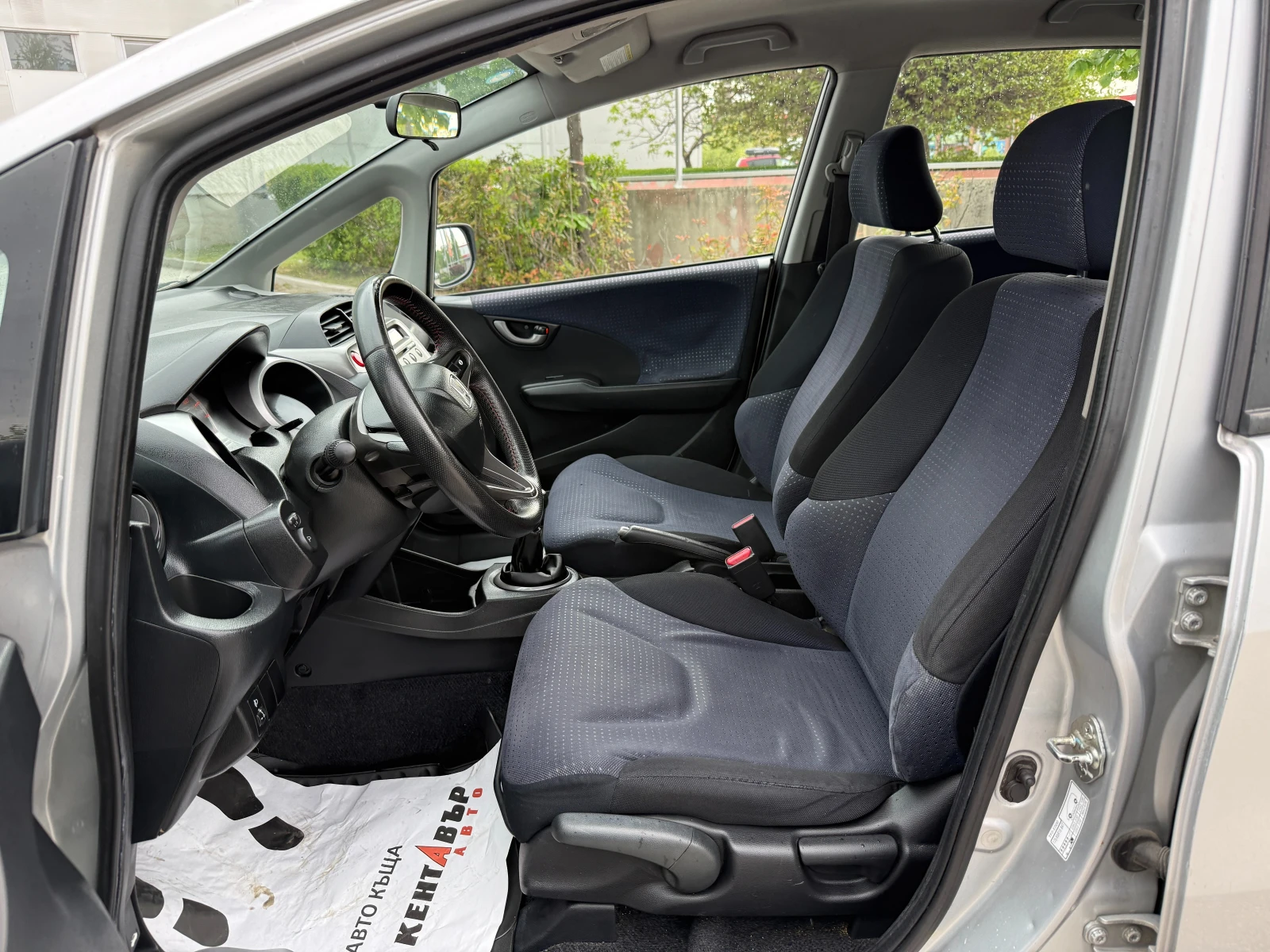 Honda Jazz, снимка 7 - Автомобили и джипове - 54477265