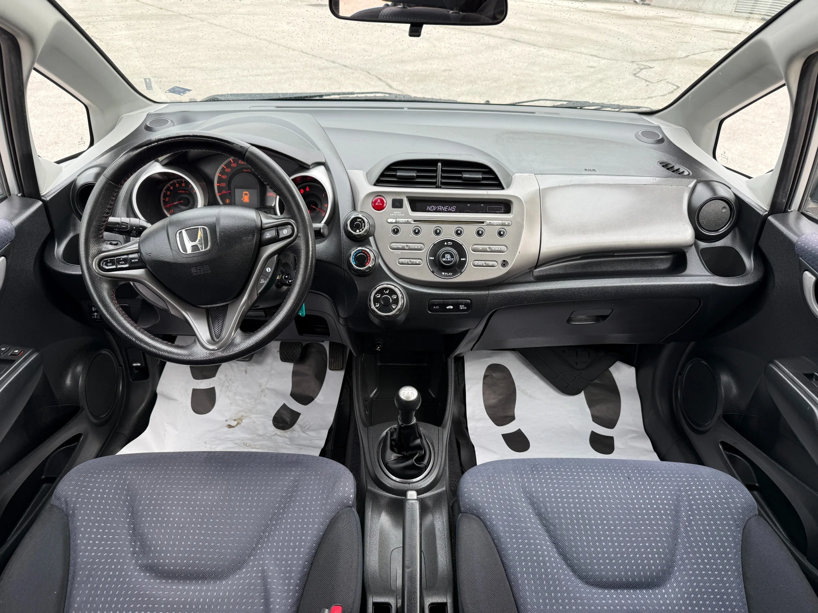 Honda Jazz, снимка 9 - Автомобили и джипове - 54477265