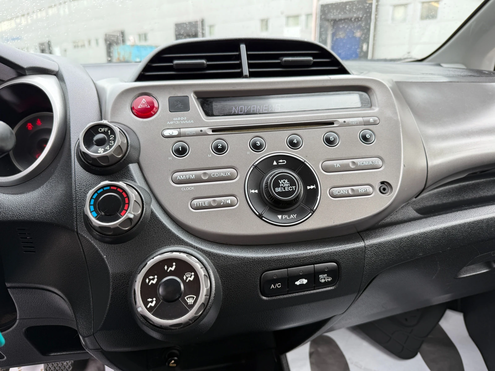 Honda Jazz, снимка 11 - Автомобили и джипове - 54477265