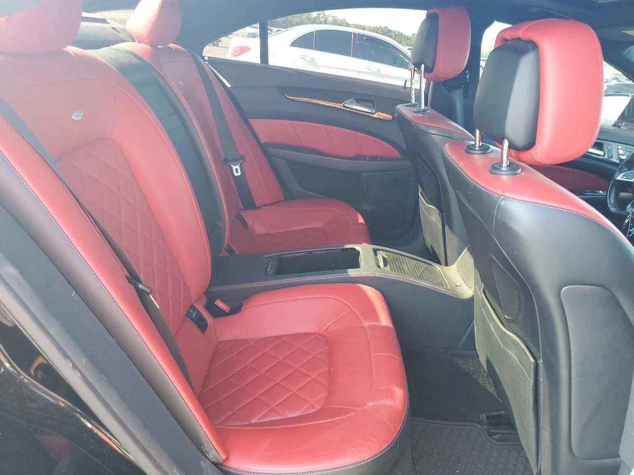 Mercedes-Benz CLS 550 AMG PACK| HARMAN/KARDON| MULTIBEAM| KEYLESS, снимка 10 - Автомобили и джипове - 55041263