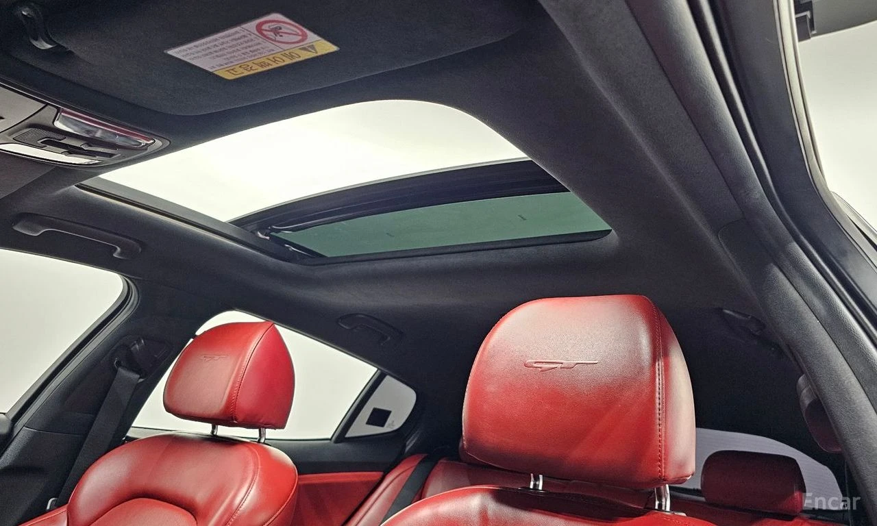 Kia Stinger 3.3* TURBO* AWD* GT* ОБДУХВАНЕ* ДИСТРОНИК* ХЕДЪП* , снимка 15 - Автомобили и джипове - 55523069