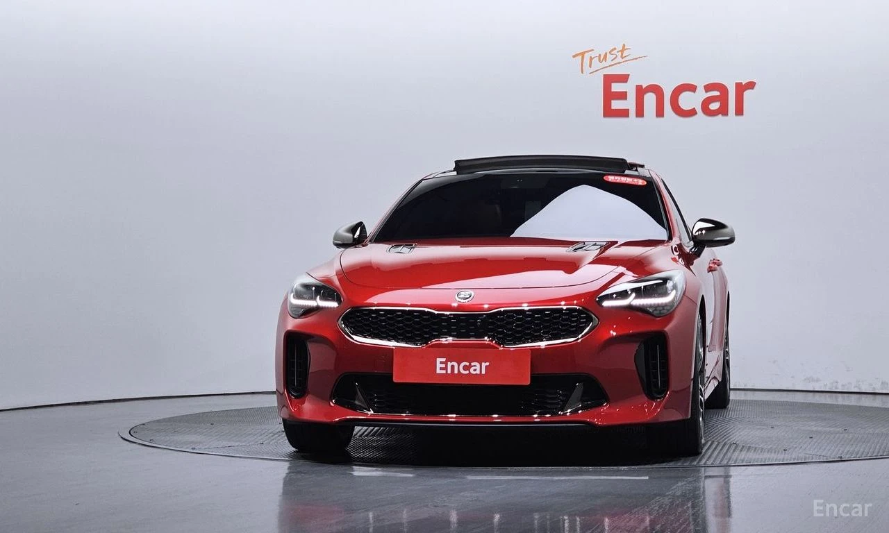 Kia Stinger 3.3* TURBO* AWD* GT* ОБДУХВАНЕ* ДИСТРОНИК* ХЕДЪП* , снимка 3 - Автомобили и джипове - 55523069