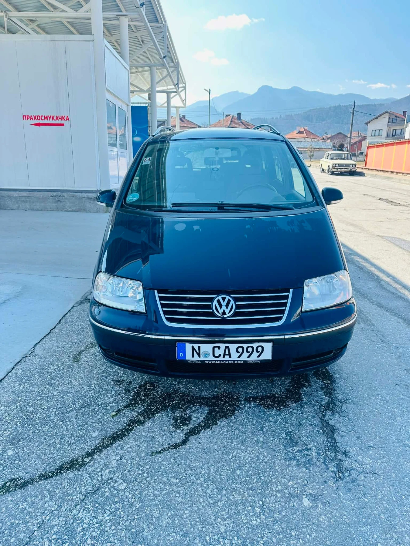 VW Sharan