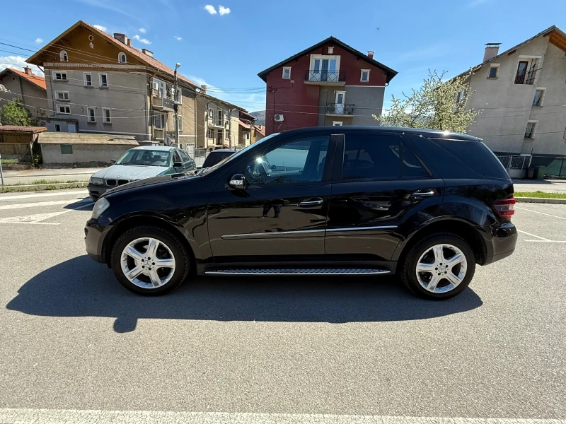 Mercedes-Benz ML 320 4 Matic , снимка 3 - Автомобили и джипове - 51772270