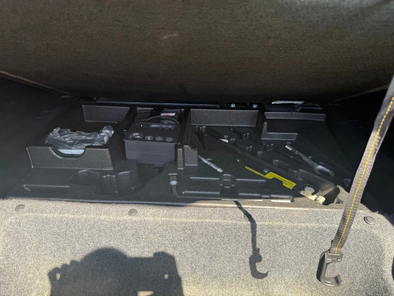 Mercedes-Benz ML 320 4 Matic , снимка 6 - Автомобили и джипове - 51772270