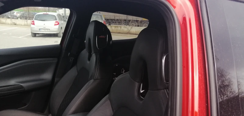 Nissan Juke, снимка 10 - Автомобили и джипове - 53000717