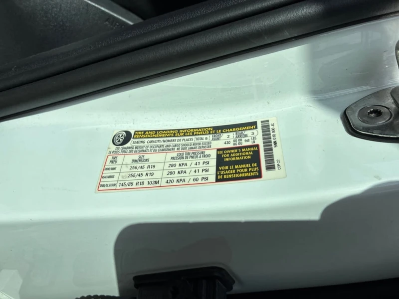 VW Tiguan * Comfortline R Line Black Edition * CARFAX * , снимка 16 - Автомобили и джипове - 53256727