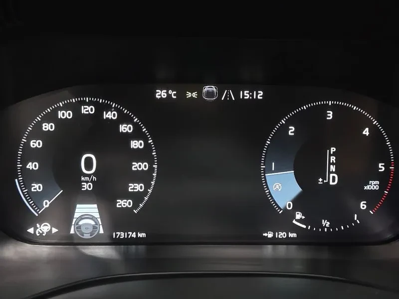 Volvo XC60 D5 INSCRIPTION, снимка 8 - Автомобили и джипове - 55294375
