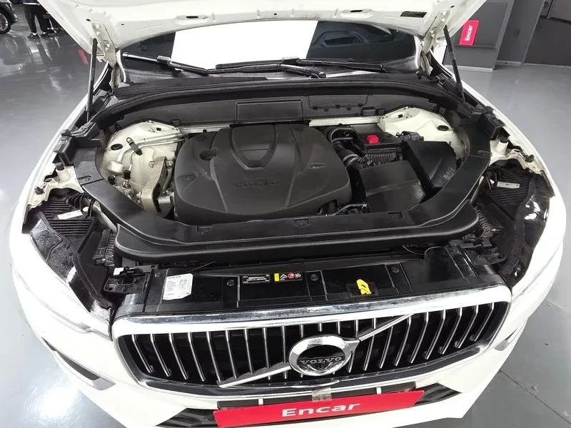 Volvo XC60 D5 INSCRIPTION, снимка 6 - Автомобили и джипове - 55294375