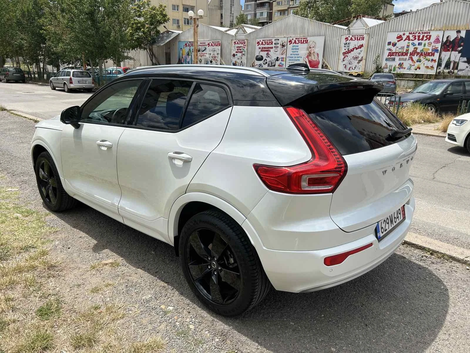 Volvo XC40 1.5i turbo  - изображение 3