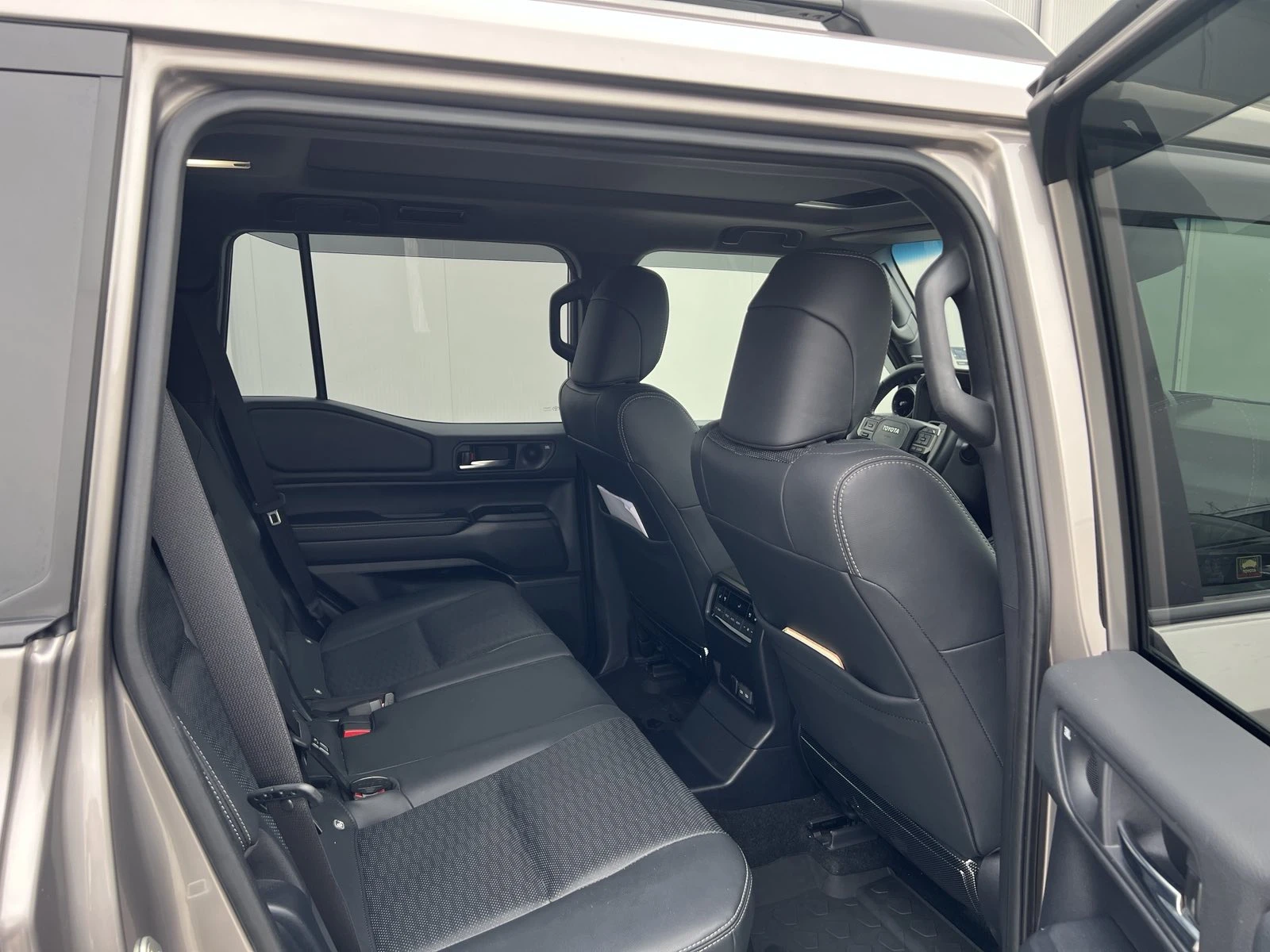 Toyota Land cruiser 250 LUXURY - изображение 8