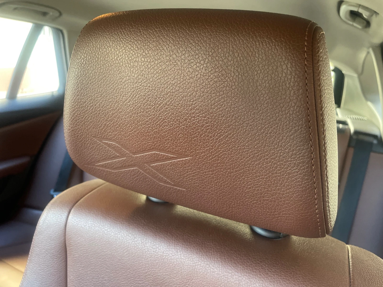 BMW X1, снимка 10 - Автомобили и джипове - 54353096